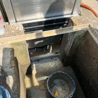 wapro-wagate-isolerar-arbetsomrade-torrlaggning-klarifierare-plain-dealing-se Wapro WaGate isolerar arbetsområde för torrläggning klarifierare Plain Dealing med flexibla bafflar